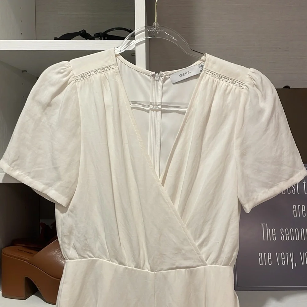 Greylin white linen jumpsuit, size XS - Picture 2 of 7
